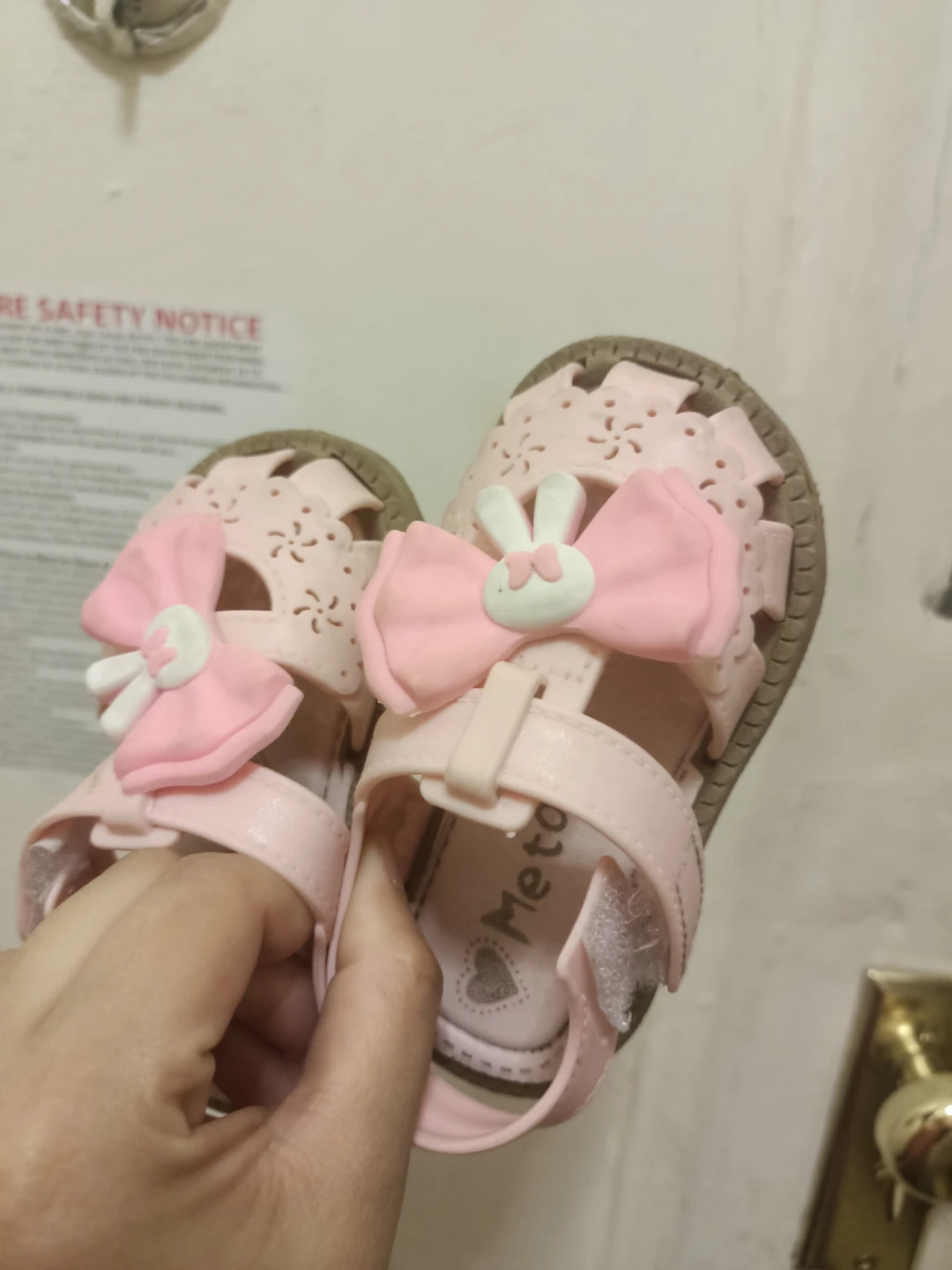 Meto Pink Toddler Sandals with Bow🏈