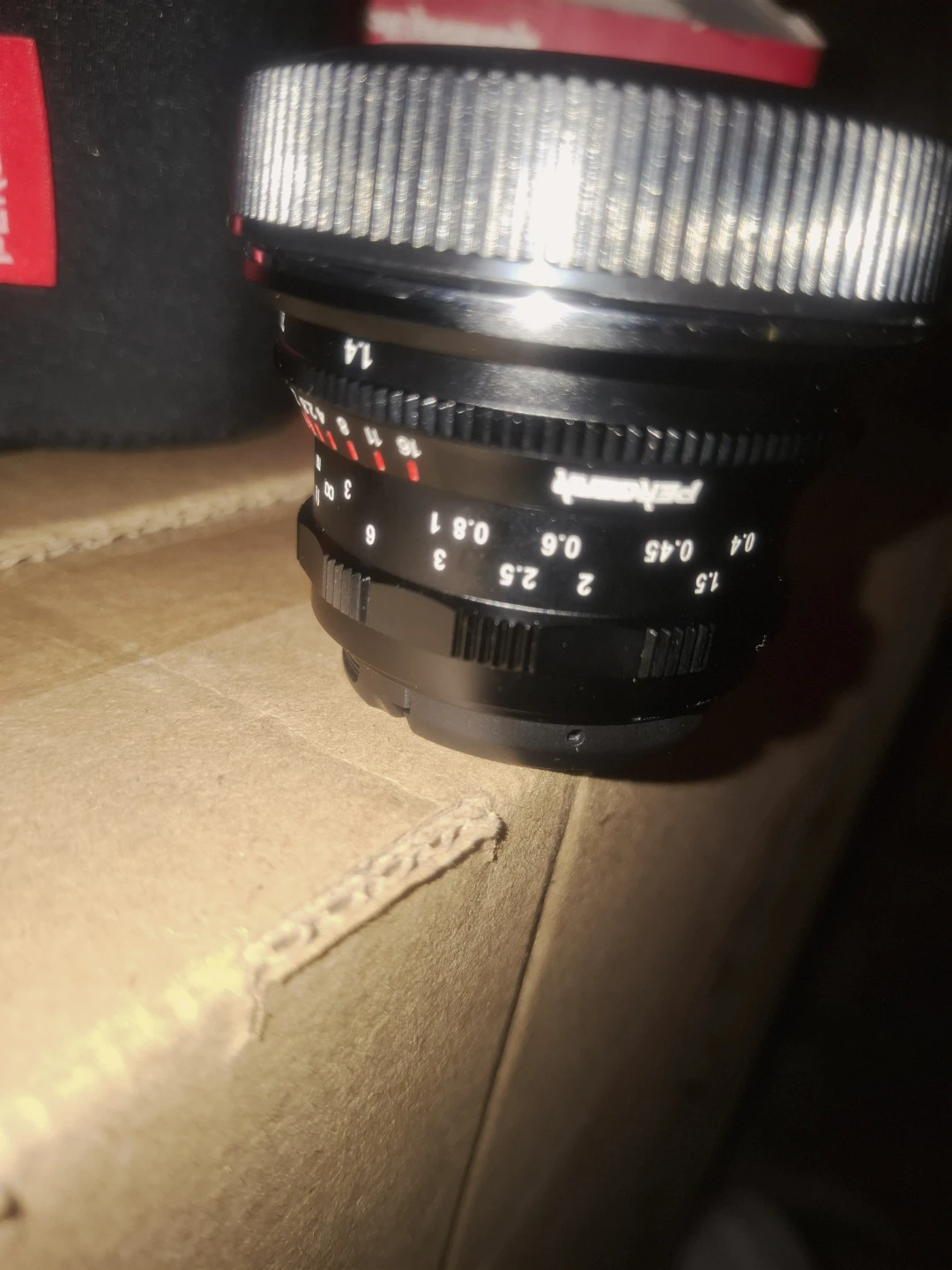 Pergear 7.5mm f2.8 Lens - photo 2