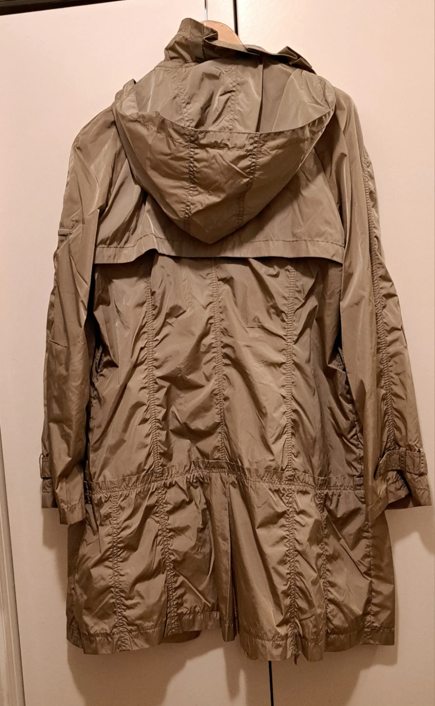 Tan hooded utility raincoat - photo 2