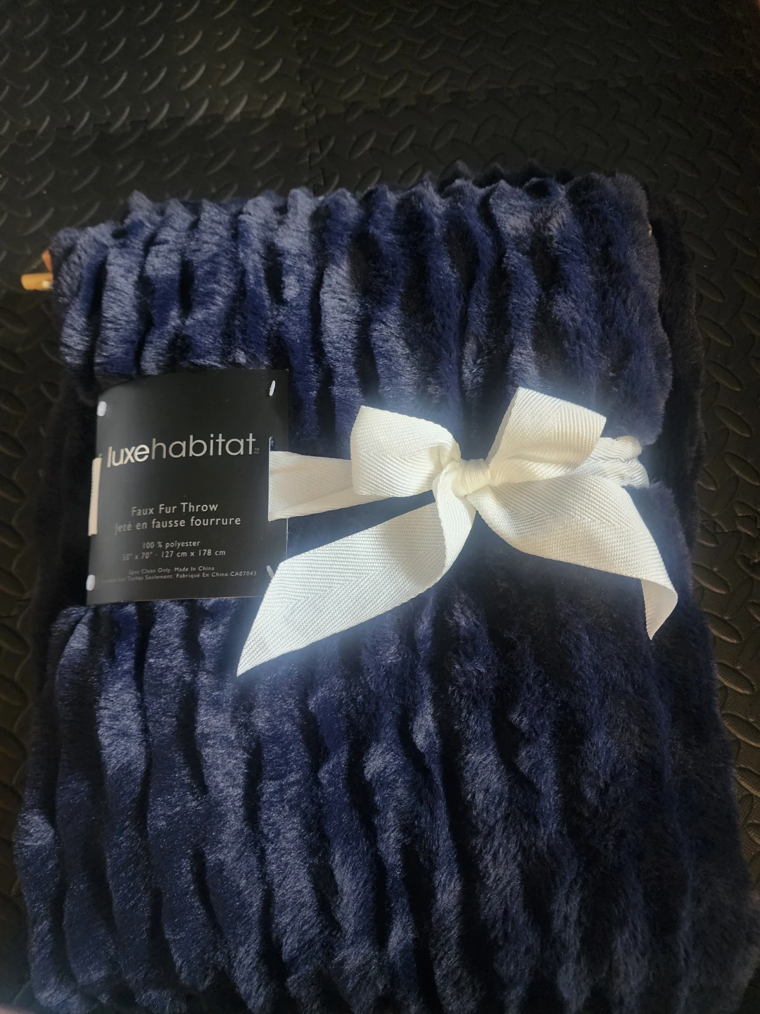 Luxe Habitat Faux Fur Throw
