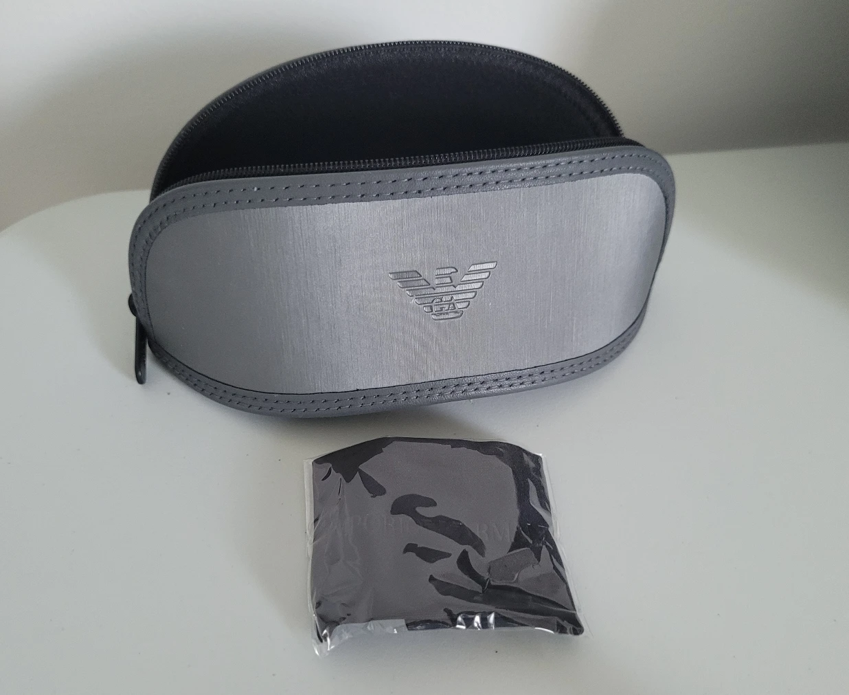 Emporio Armani Sunglasses - photo 3