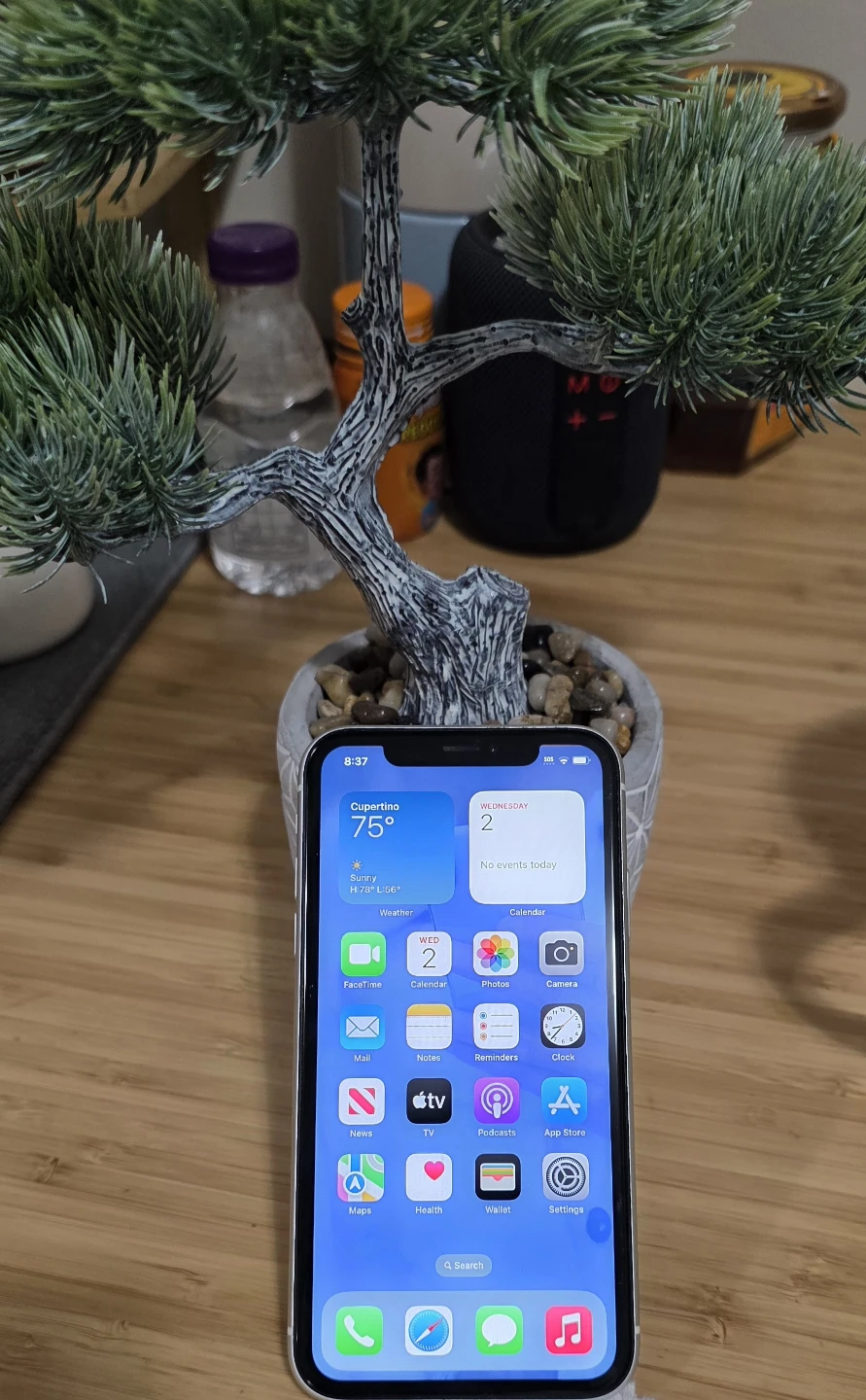 Apple iPhone XR 64GB White - photo 3
