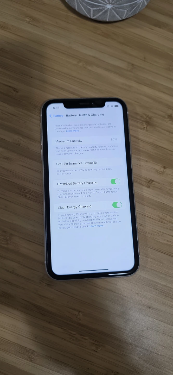 Apple iPhone XR 64GB White - photo 4
