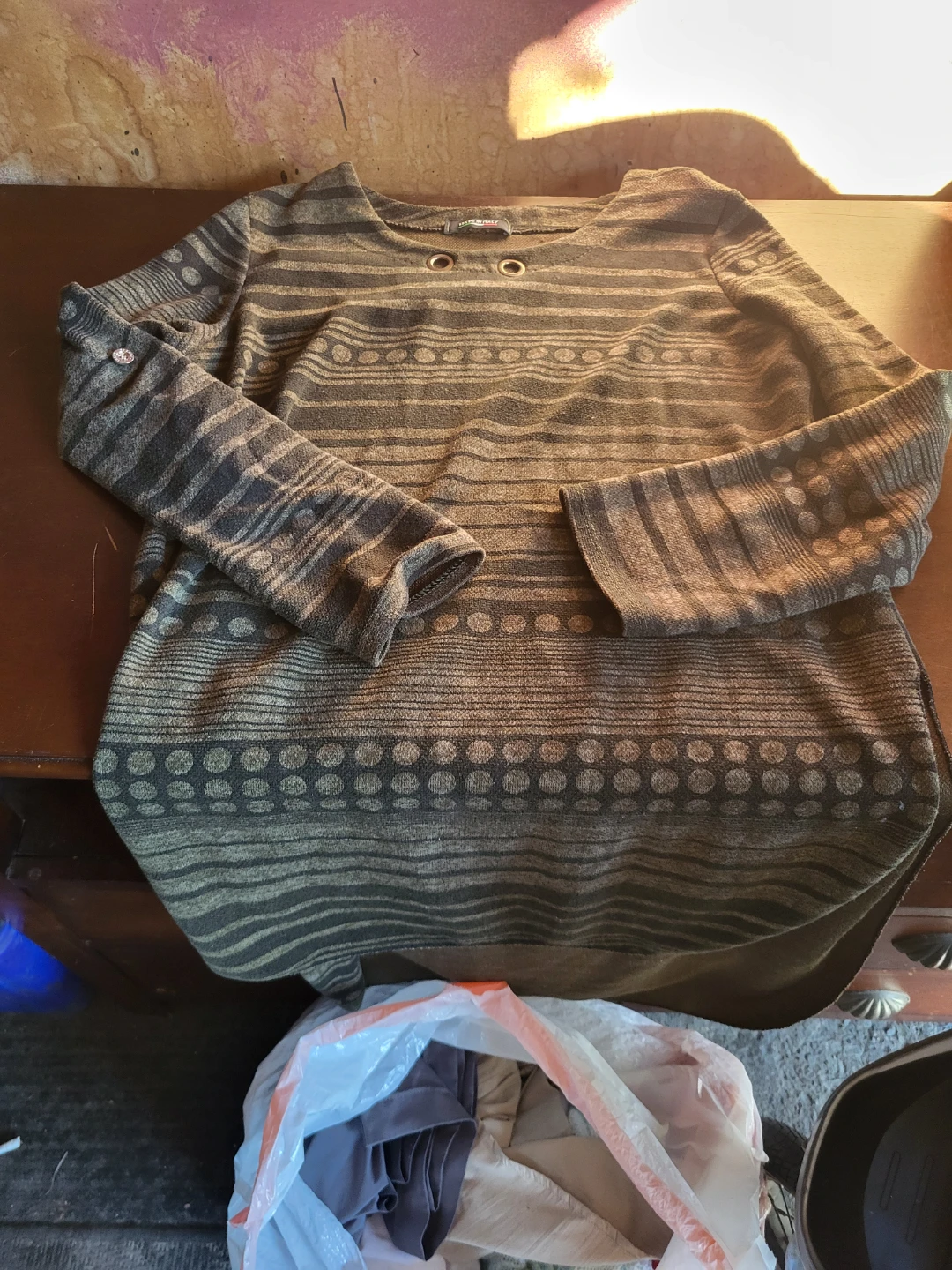 Made in Italy olive green knit tunic top