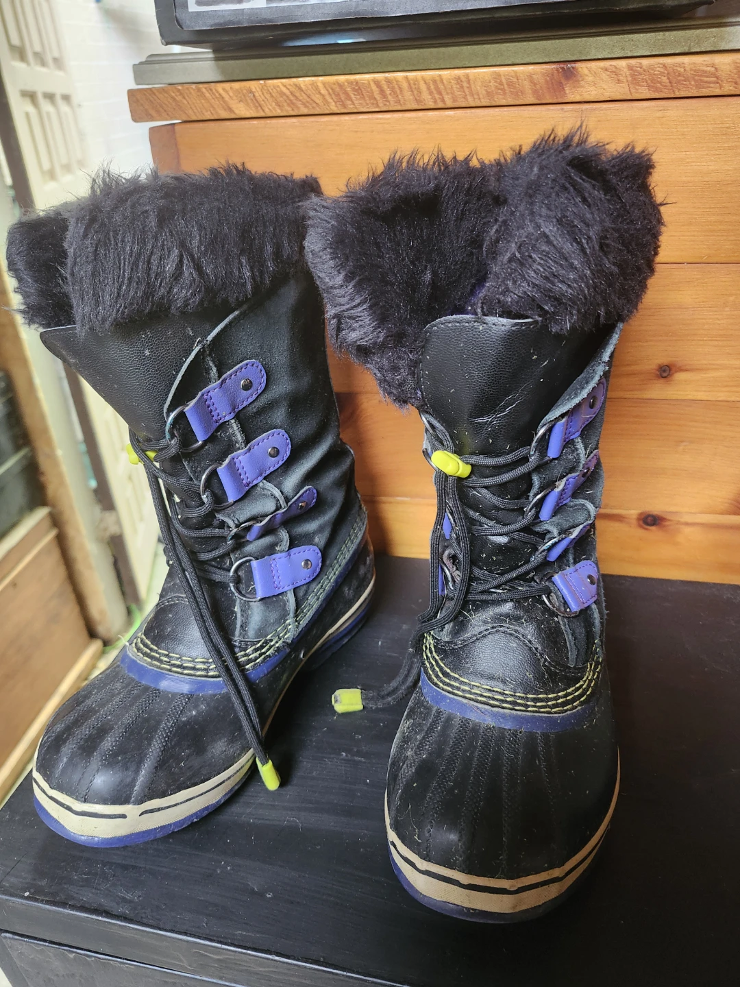Sorel Winter Boots size 4 US - photo 2