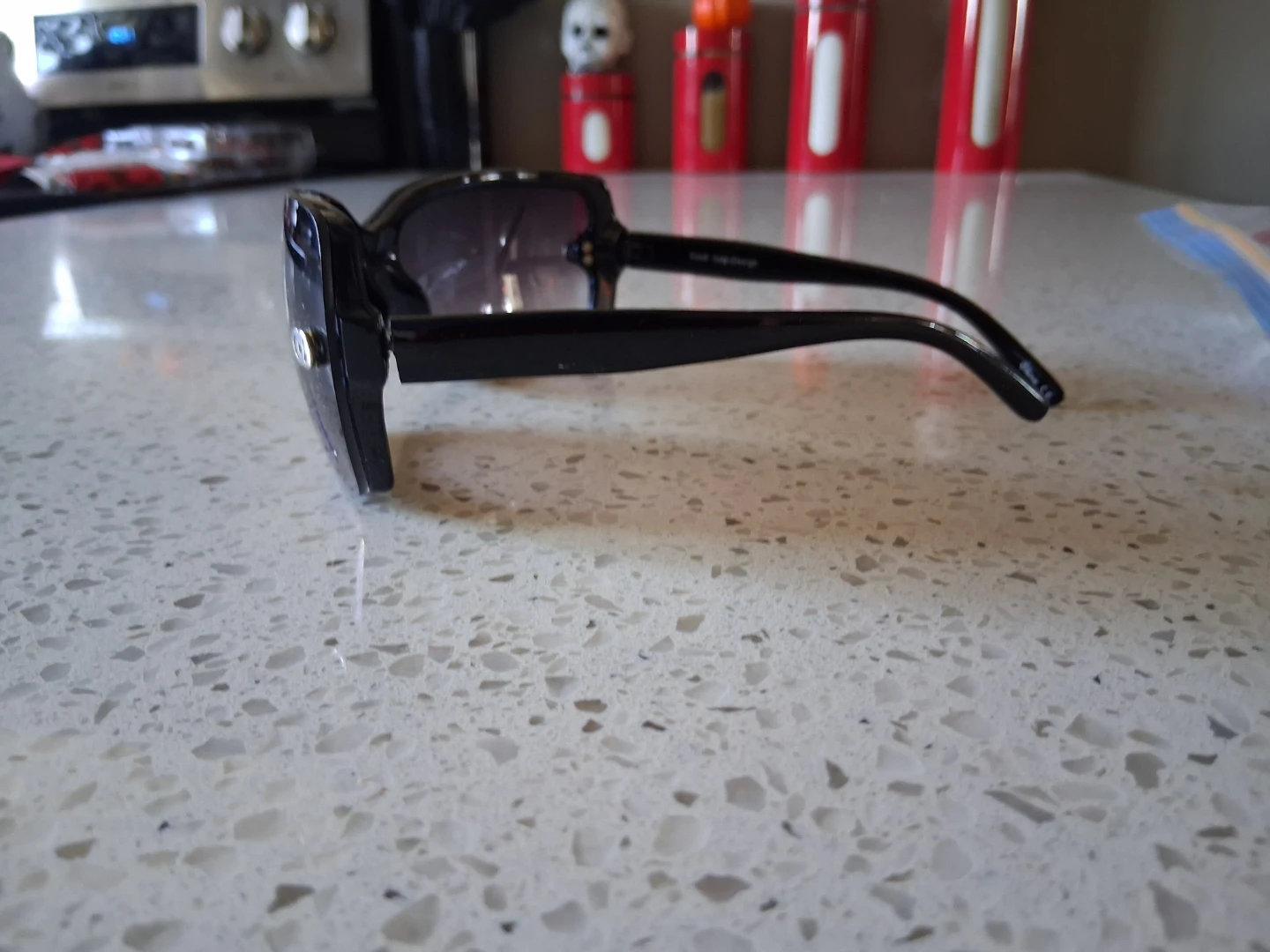 Womens sunglasses - photo 3