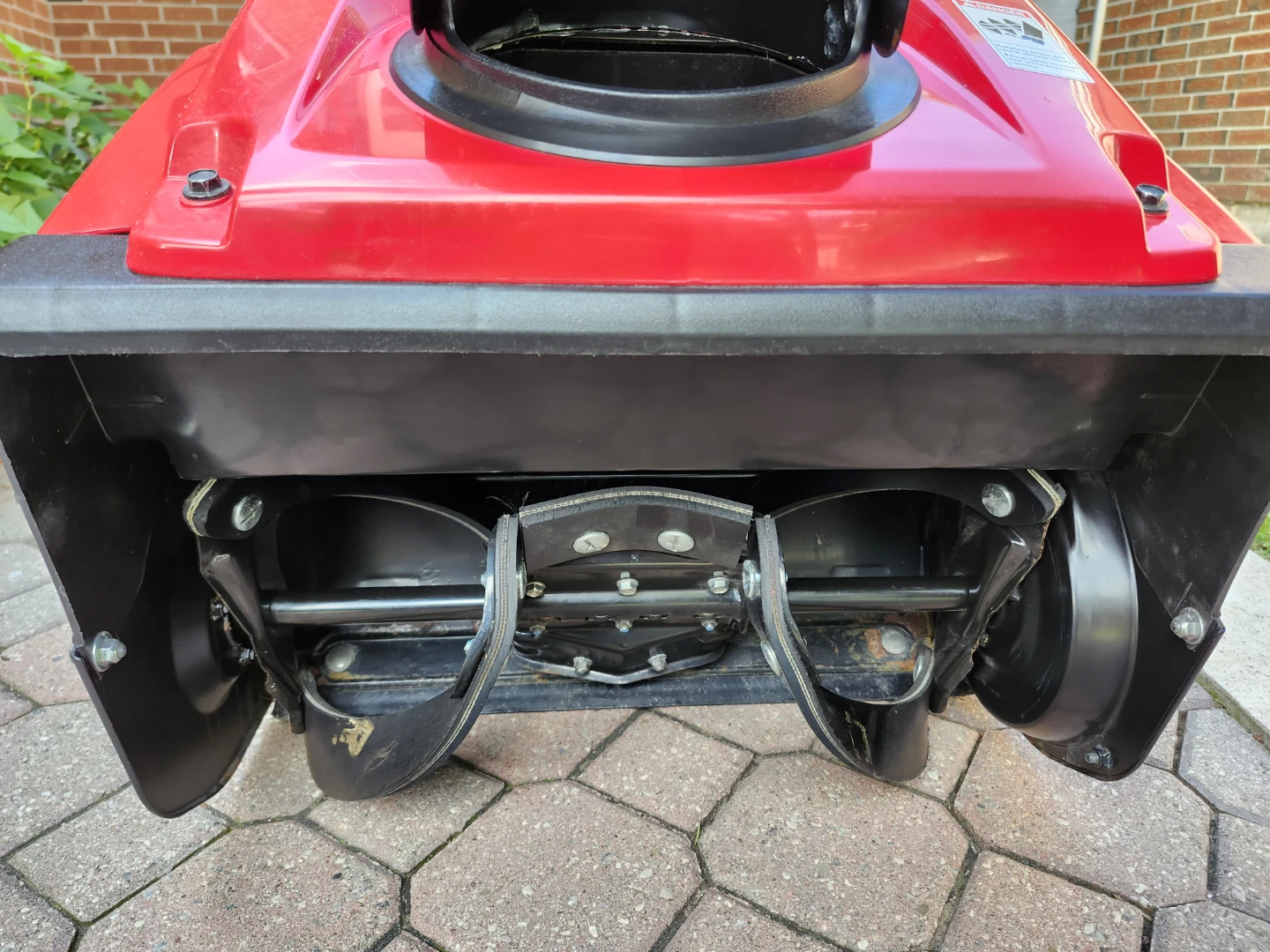 Honda HS 720 Snowblower - photo 4