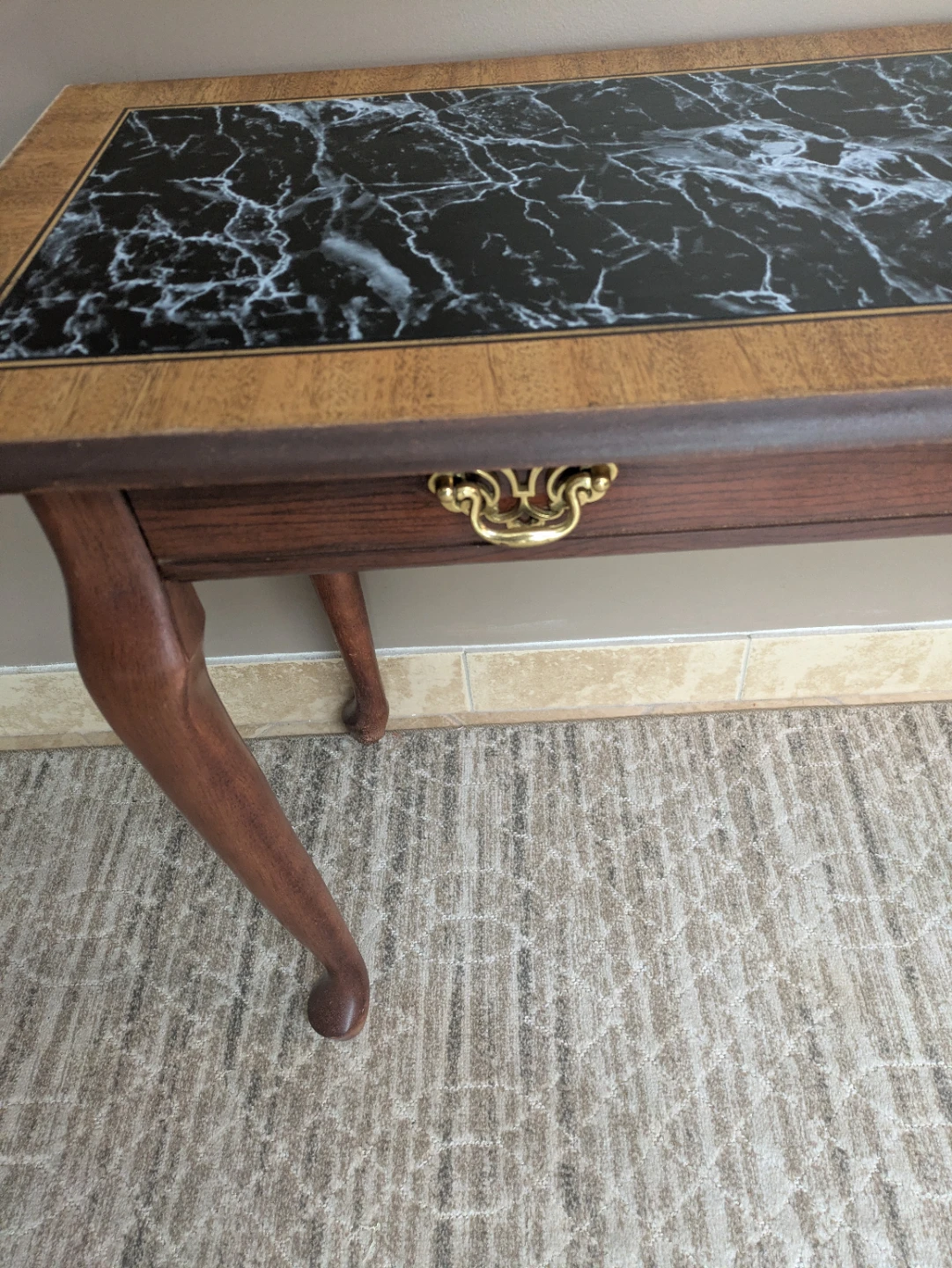 Console table - photo 2