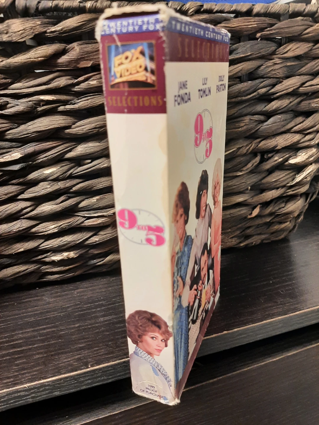9 to 5 VHS Movie (Dolly Parton) - photo 2