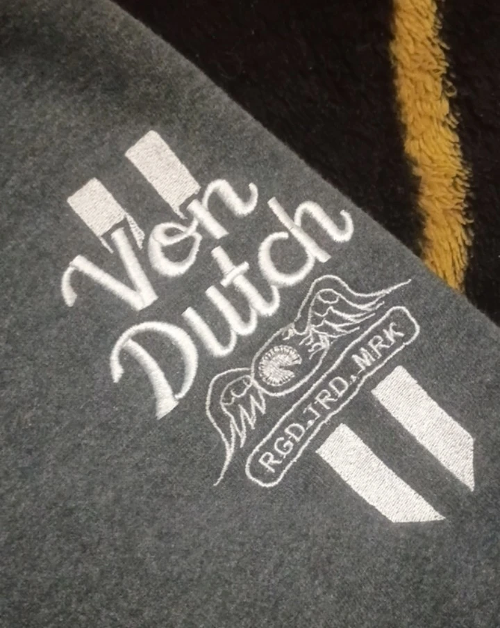 Von Dutch sweater - photo 4