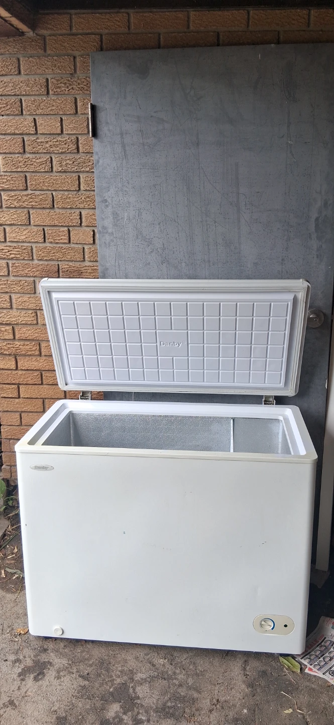 Danby Chest Freezer - photo 5