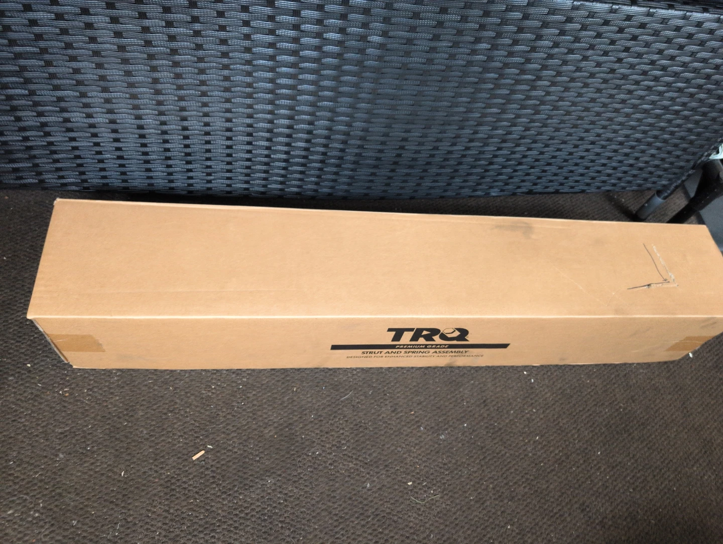 Driver side  LF TRQ Strut and Spring Assembly sway bar link - photo 2