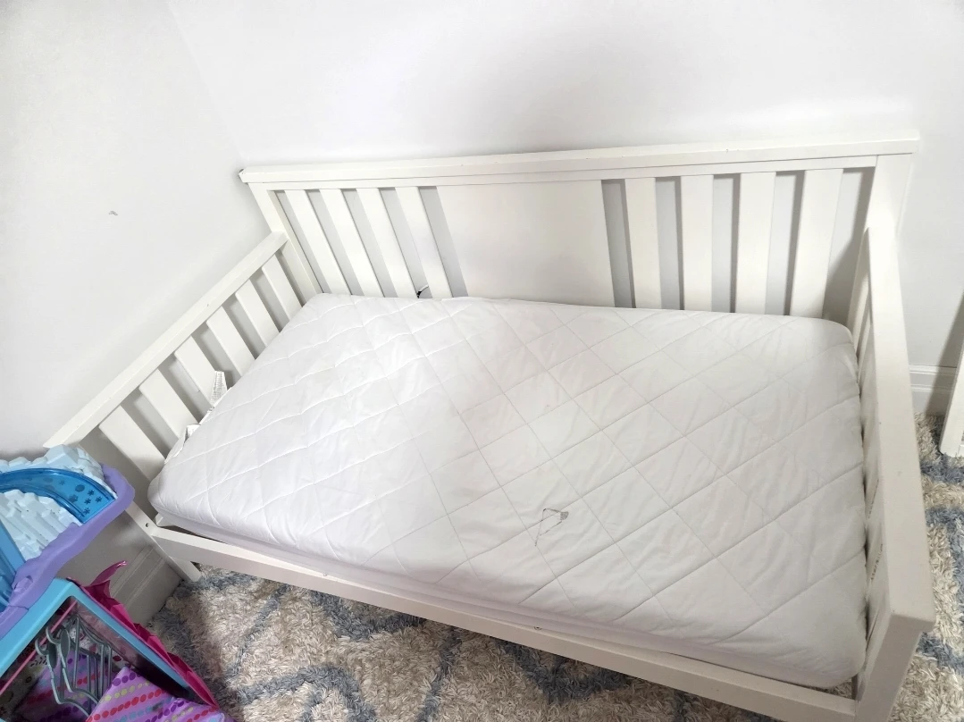 White Toddler Daybed