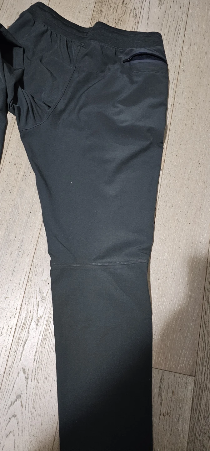Two Under Armour Athletic Pants - photo 4