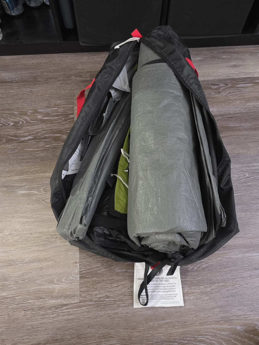 Coleman 4-Person Tent + Like-New Mac Sports Wagon + Lantern - photo 2
