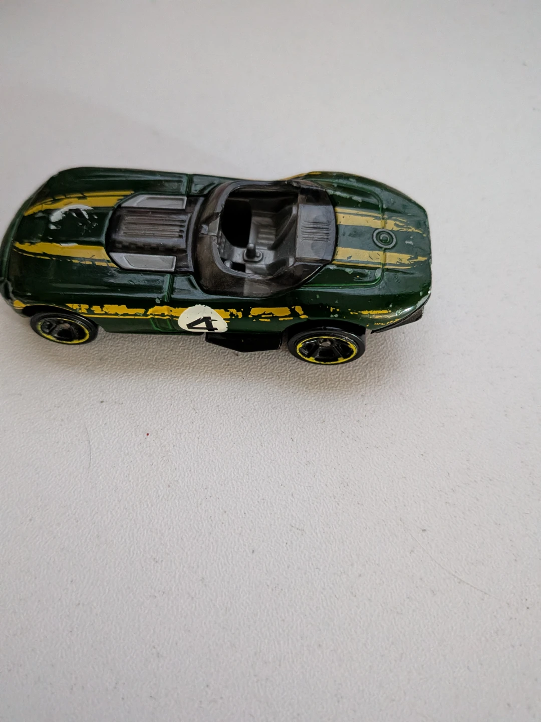 Hot Wheels Green Racing Car