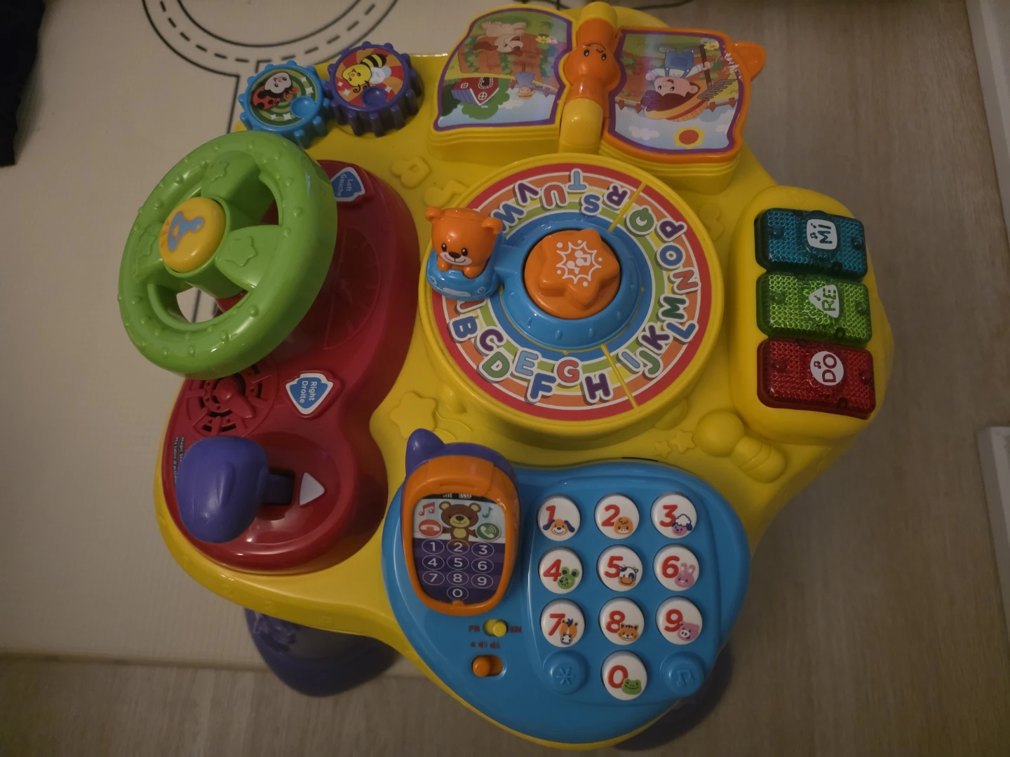 VTech Magic Star Learning Table - photo 2
