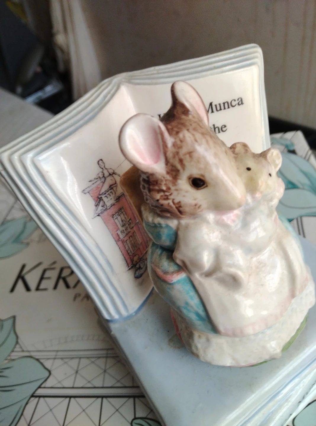 Vintage Schmid Beatrix Potter "Hunca Munca" Music Box - photo 3