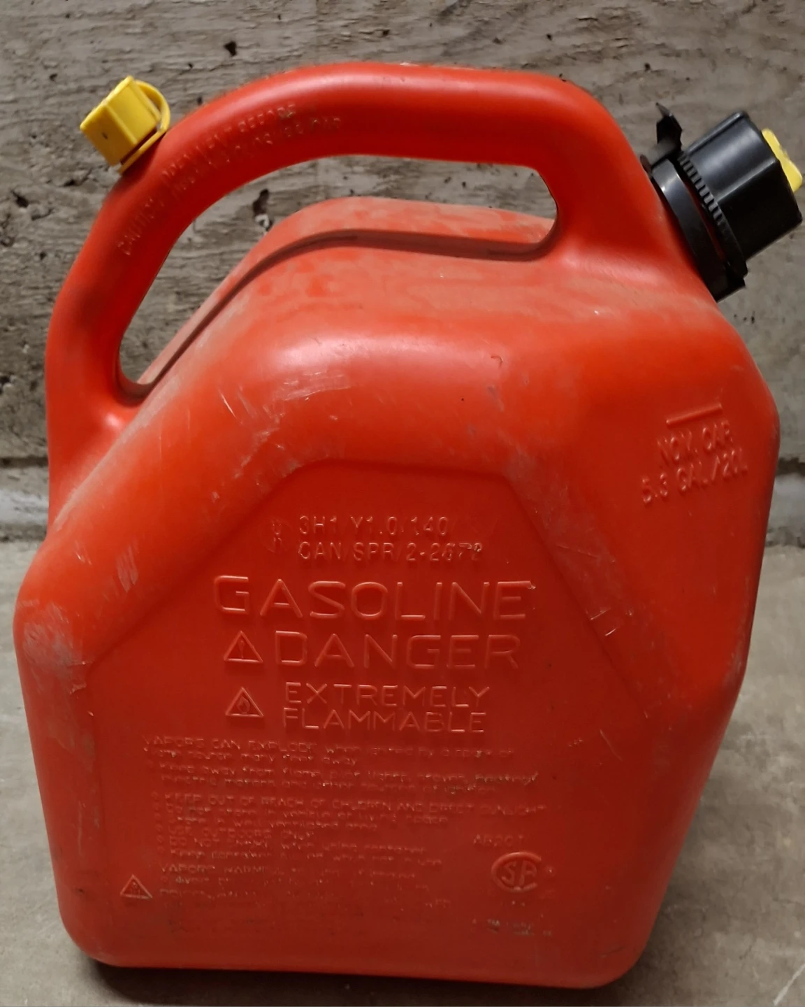 10 & 20 Litre Gasoline Can - photo 2