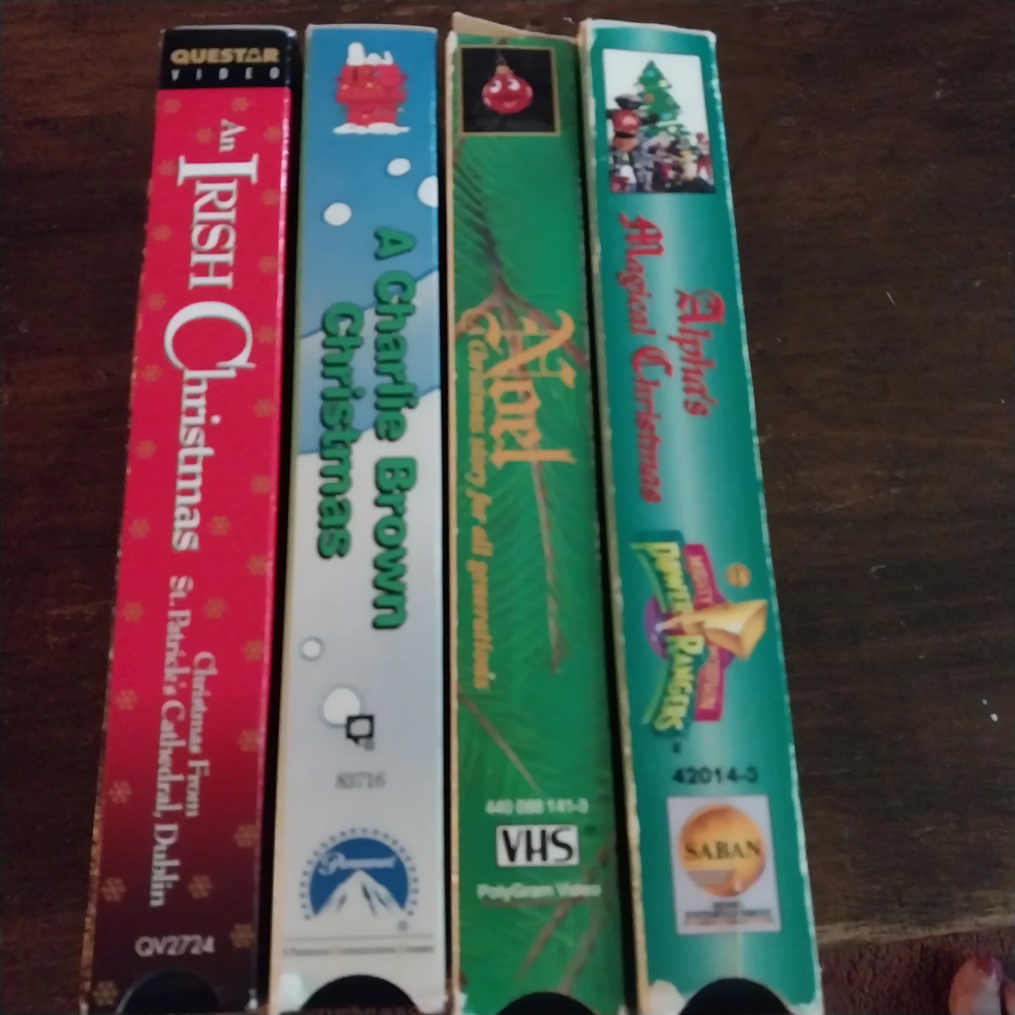 🏈Lot of 4 Christmas Themed VHS Tapes🏈 - photo 2
