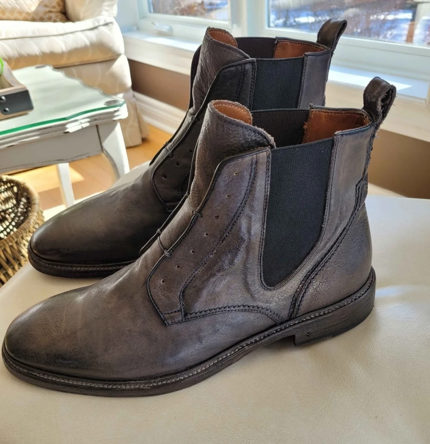 John Varvatos Fleetwood Norwegian Laceless Chelsea Boots - photo 2