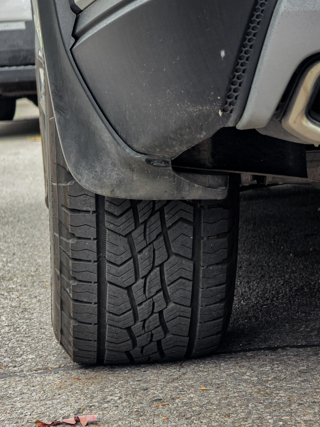Continental CrossContact 235/60 R18 All Season Tires - photo 5