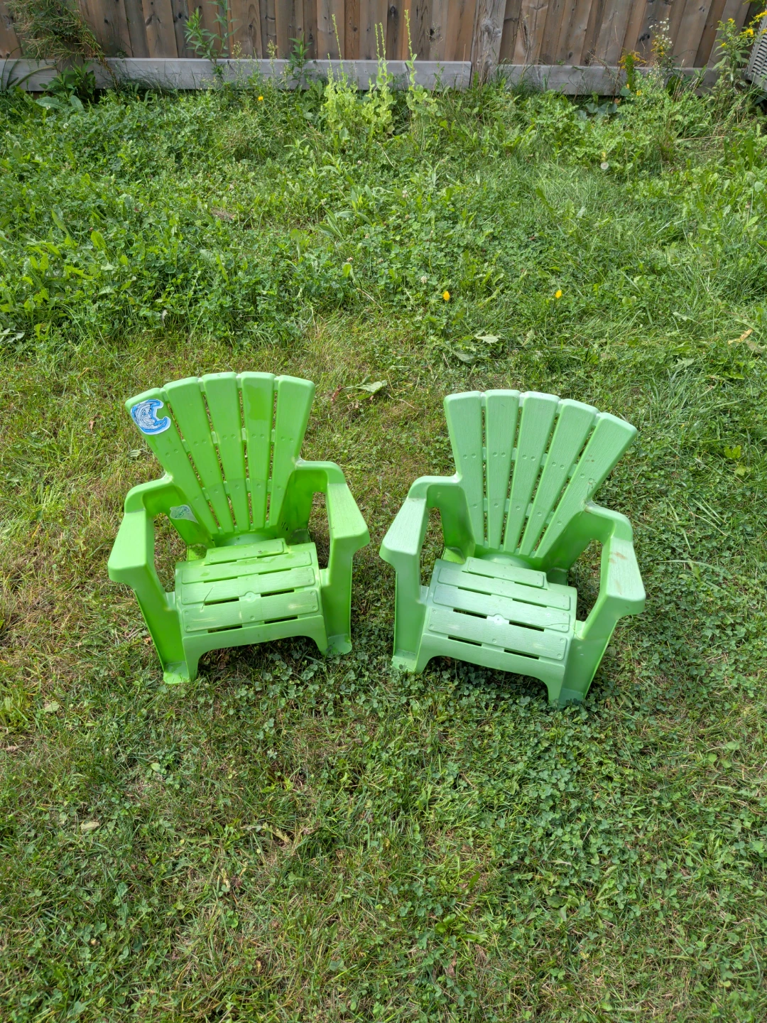 Set of 2 Green Plastic Adirondack Chairs for Kids