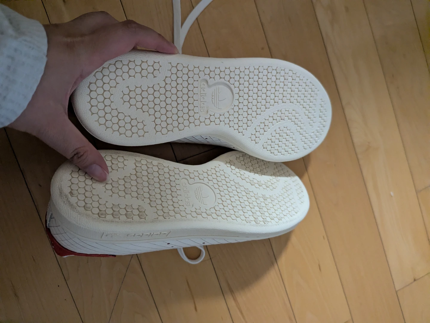 Adidas Stan Smith White and Red Sneakers - photo 4