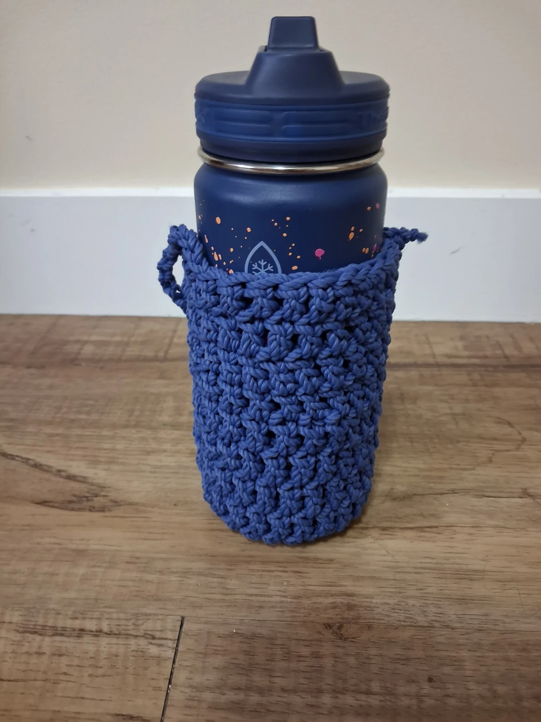 Hand-Crocheted Blue Water Bottle Holder - photo 3