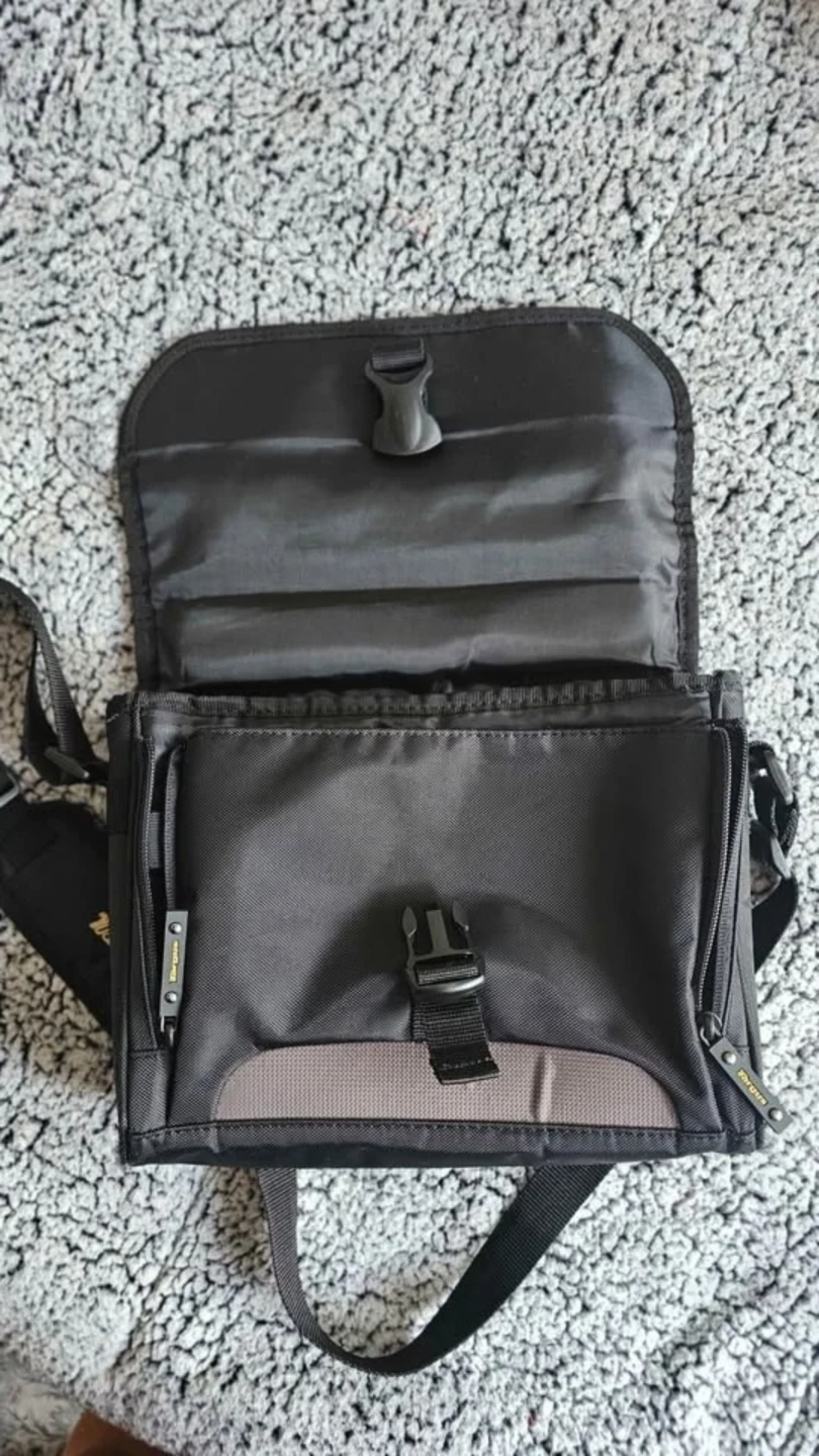 Targus Messenger Bag / Laptop Bag / Briefcase 11 inch - photo 5