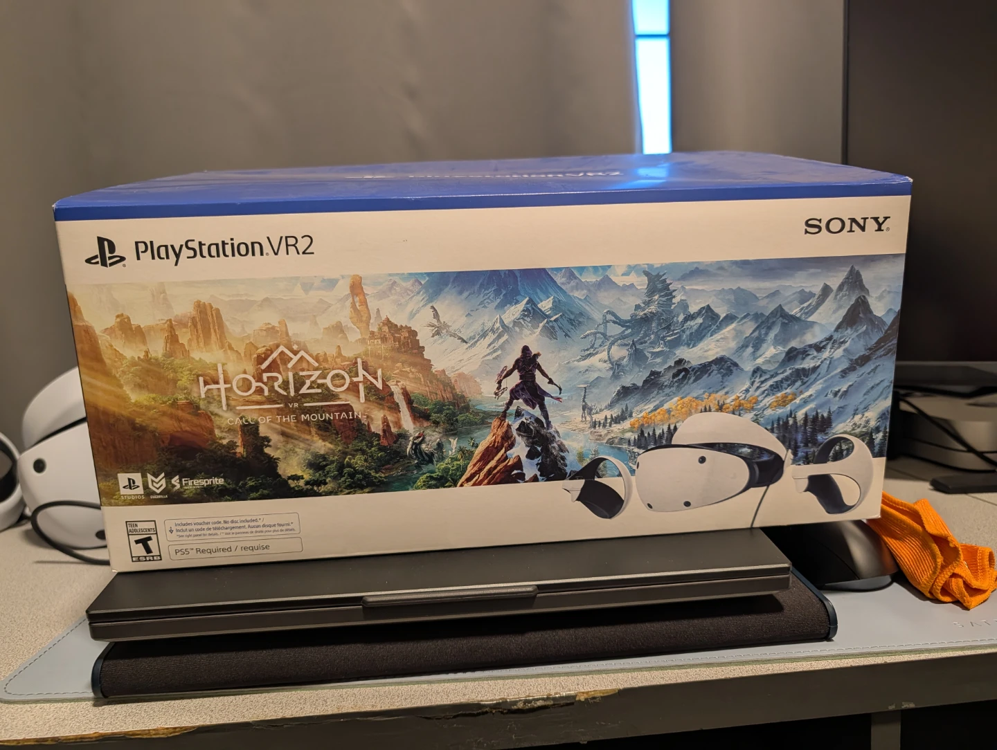 Sony PlayStation VR2 Horizon Call of the Mountain Bundle - photo 2