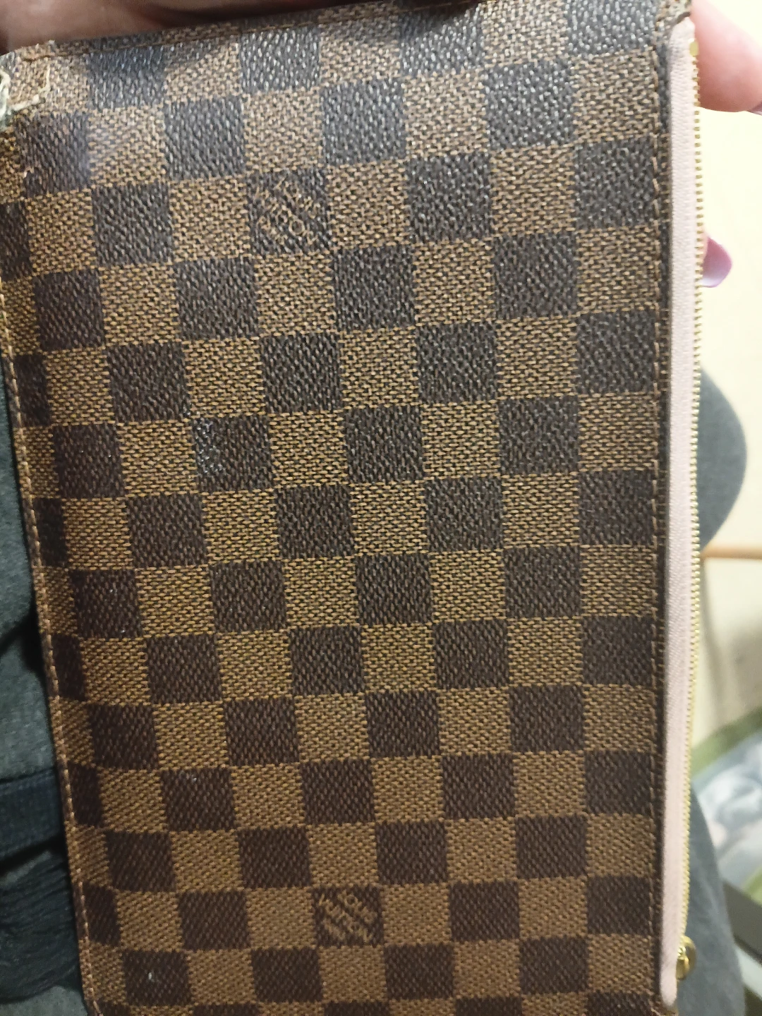 Louis Vuitton Damier Ebene Pouch - photo 3