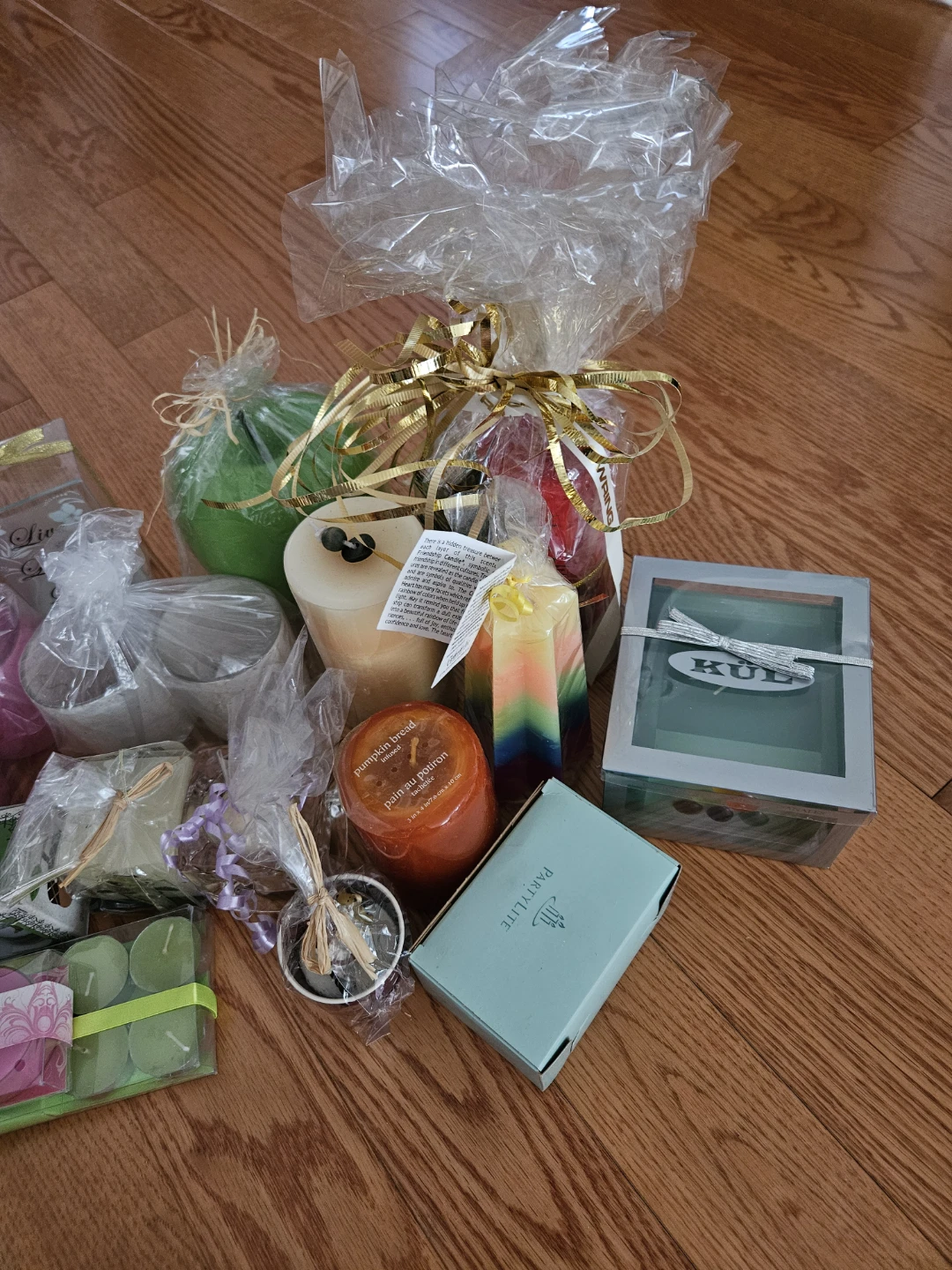 Assorted Scented Candles and Holders Bundle - photo 4