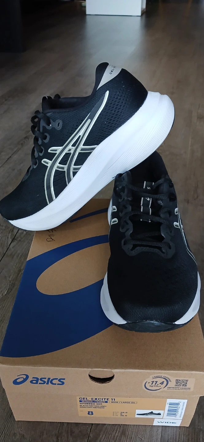 ASICS Gel Excite 11 Women's Running Shoes Sz 8 Wide Black