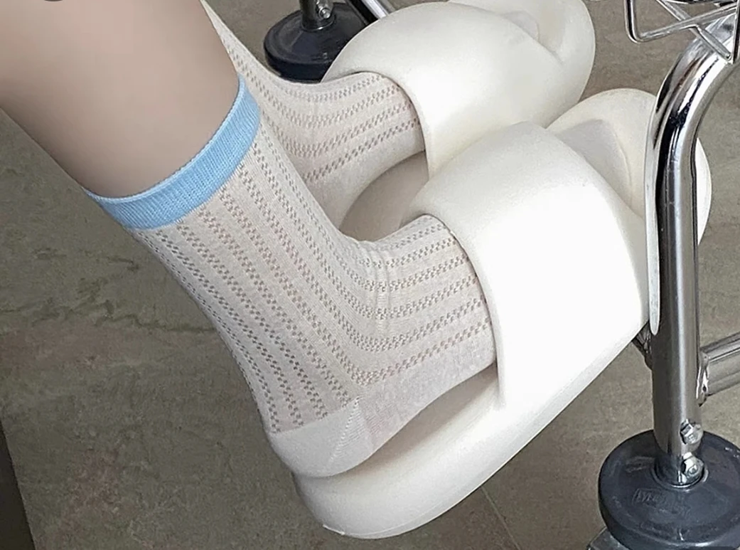 Set of 5 Coloured Cuff White Socks - photo 5