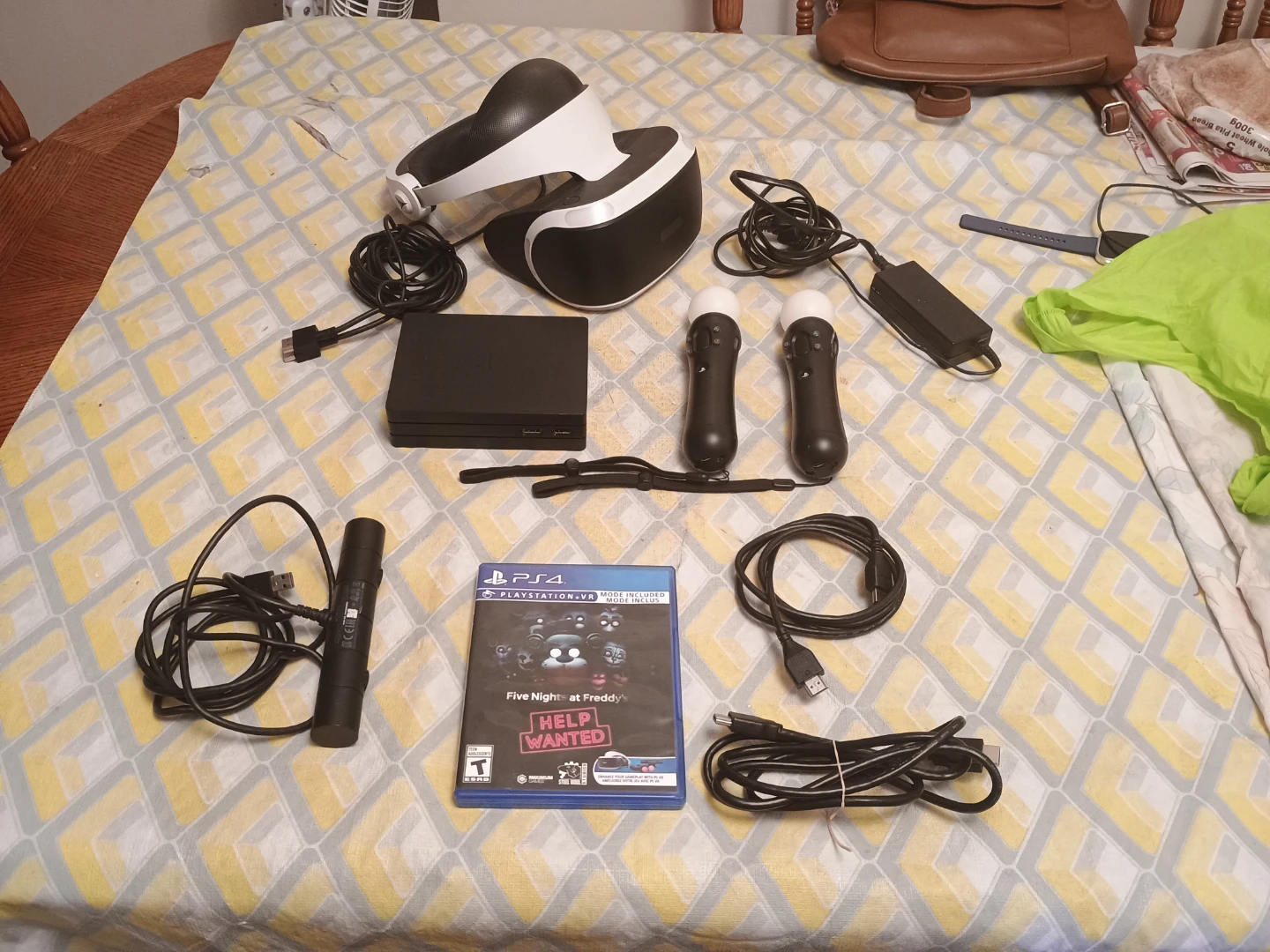 Sony PlayStation VR Bundle with Move Controllers - photo 3