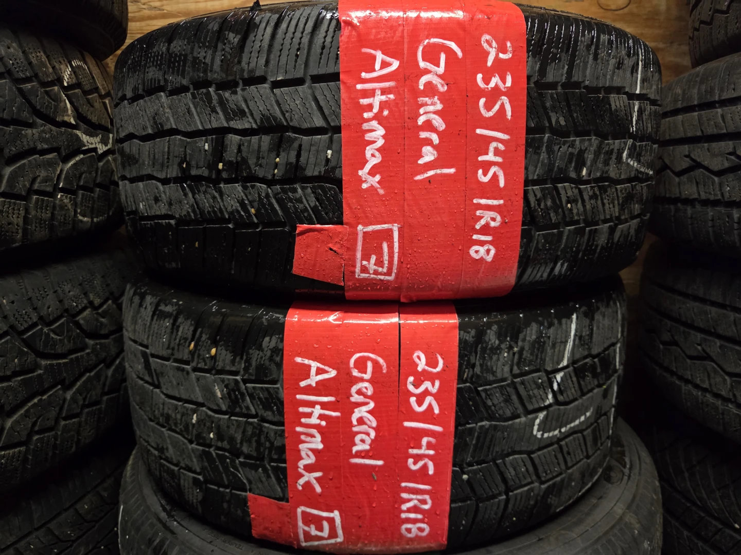 General Altimax Tires 235/45R18