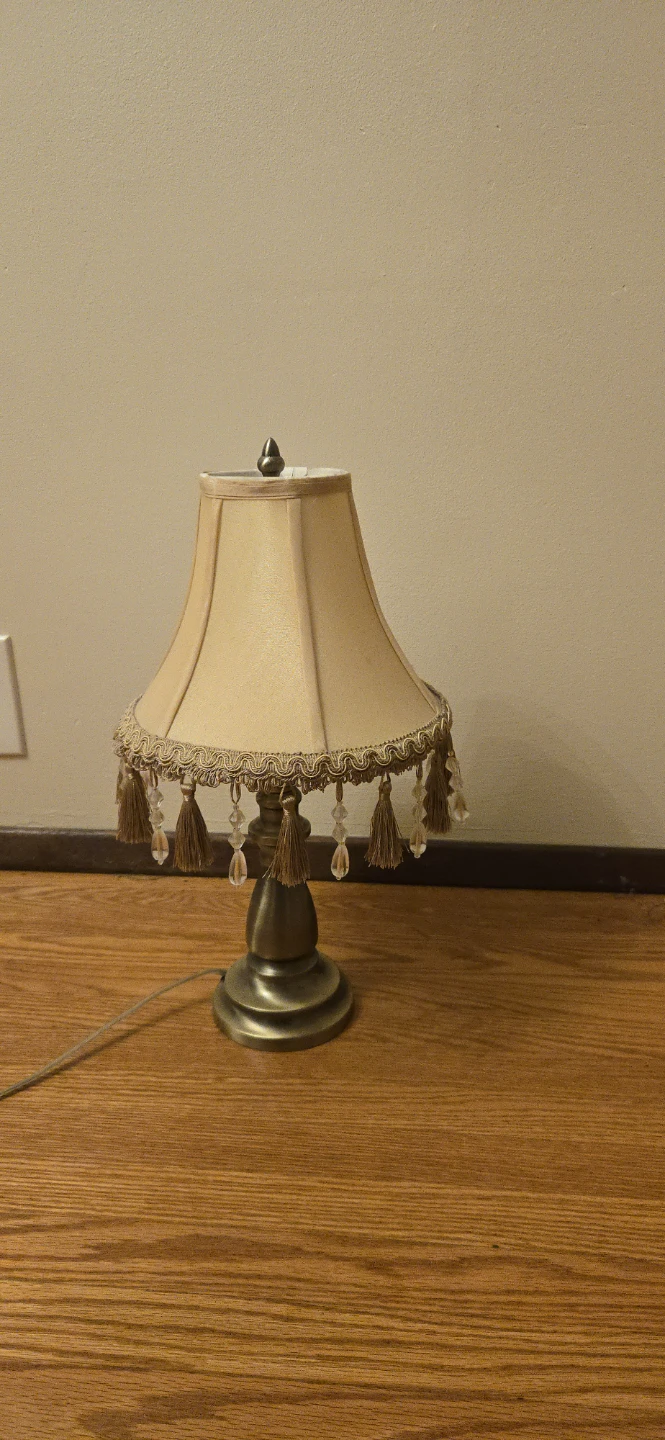 Table Vintage-Style Table Lamp with Tassels - photo 2