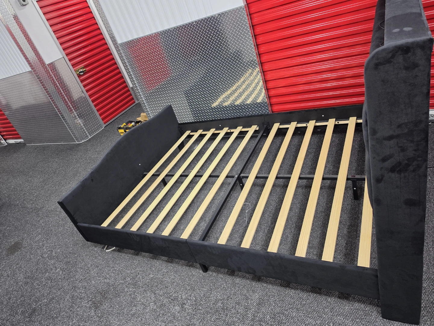 Black Tufted Upholstered Queen Platform Bed - photo 3