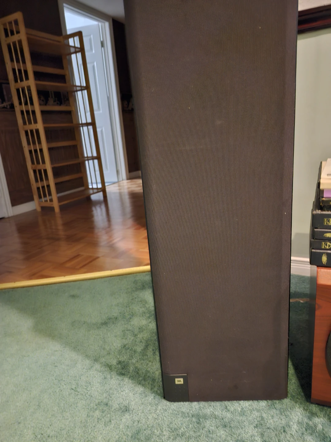 JBL J1000MV Floorstanding Speakers