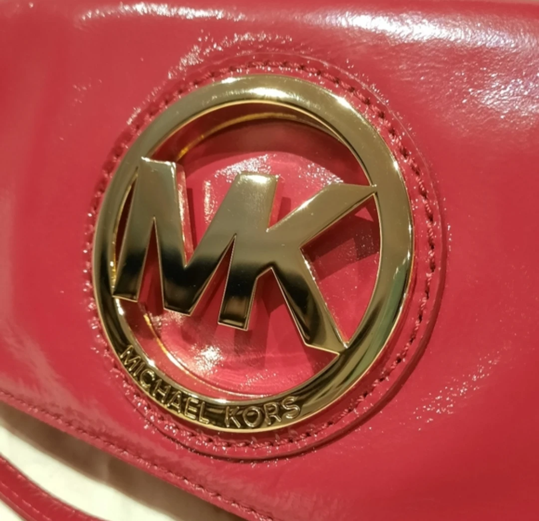 Michael Kors Red Patent Clutch Bag - photo 5