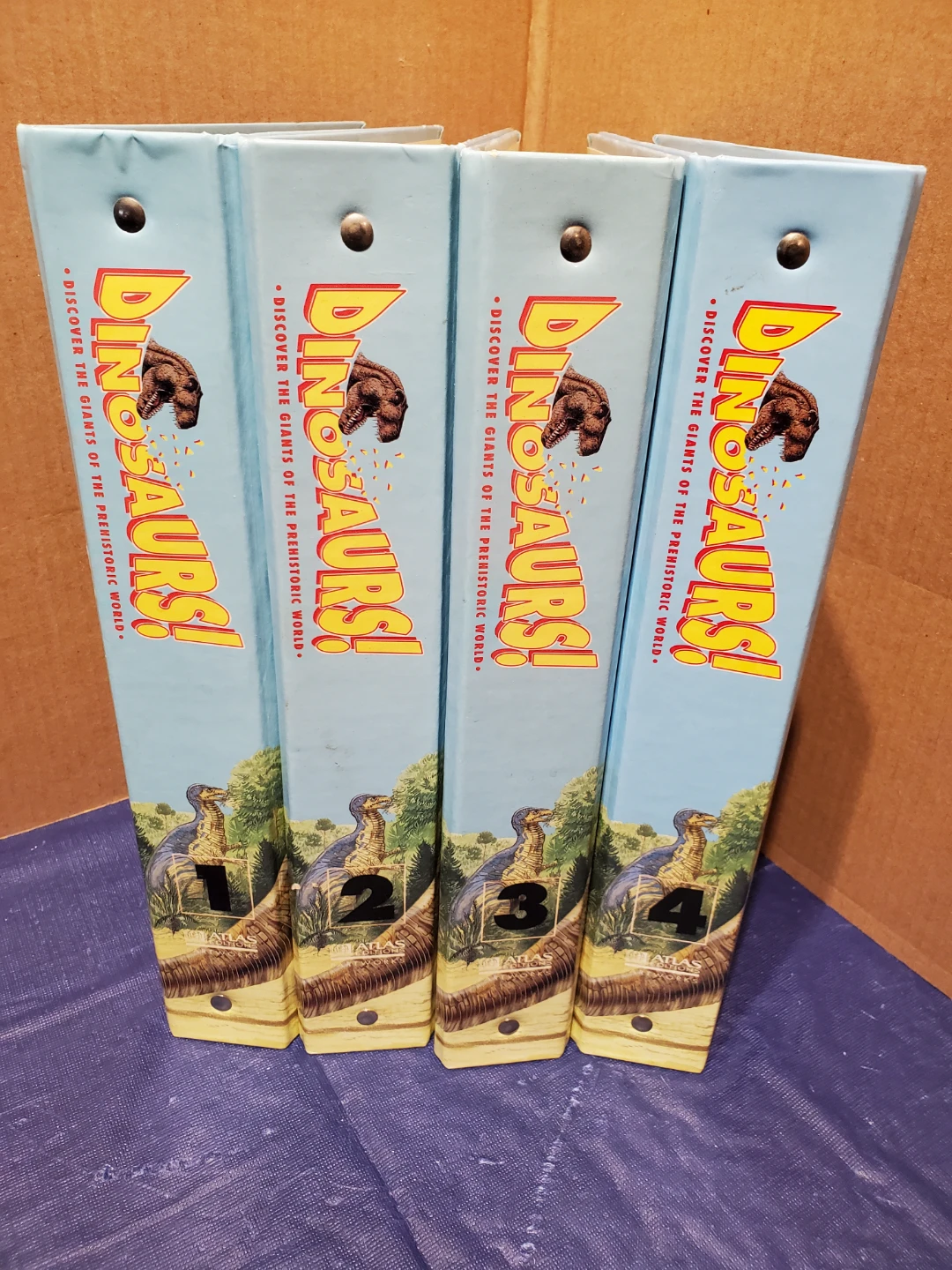 Dinosaurs! Atlas Editions Binder Collection