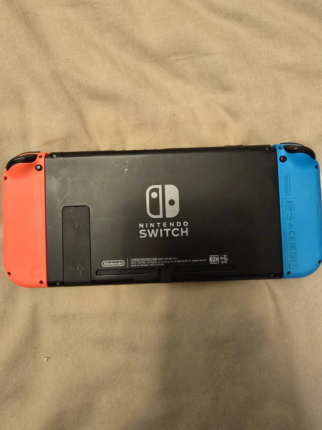 Nintendo Switch - photo 2