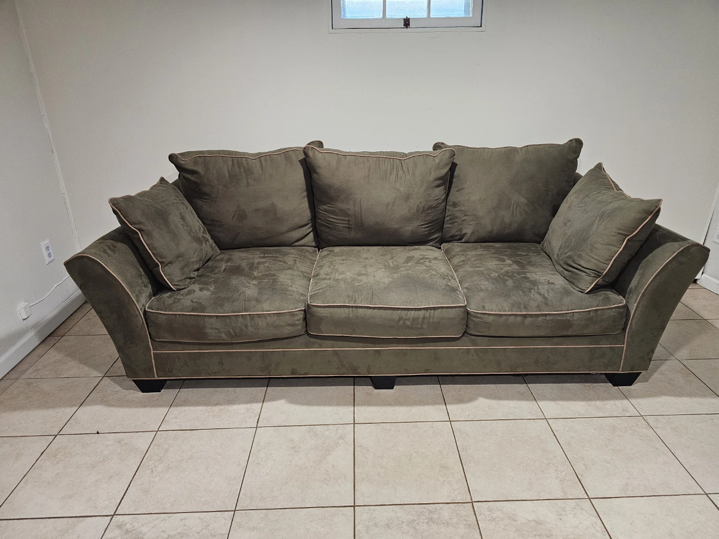 Cozy Large Couch - photo 4