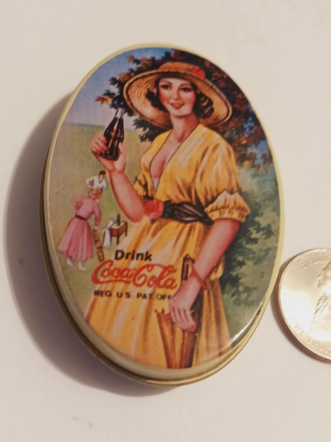 Collectible Coca-Cola  Vintage Sewing Kit Tin