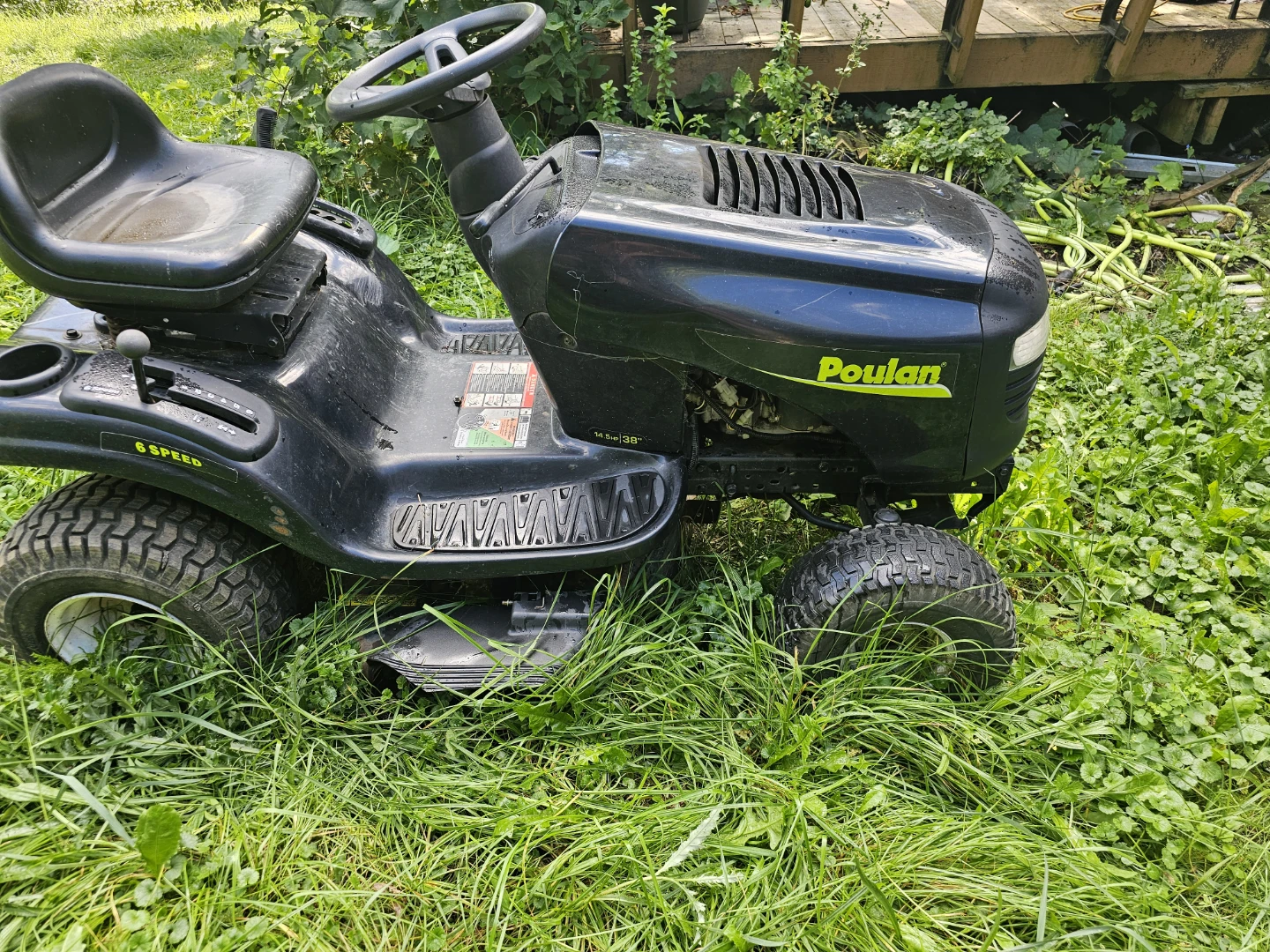 Poulan 14.5HP 38 inch Riding Lawn Mower - photo 4