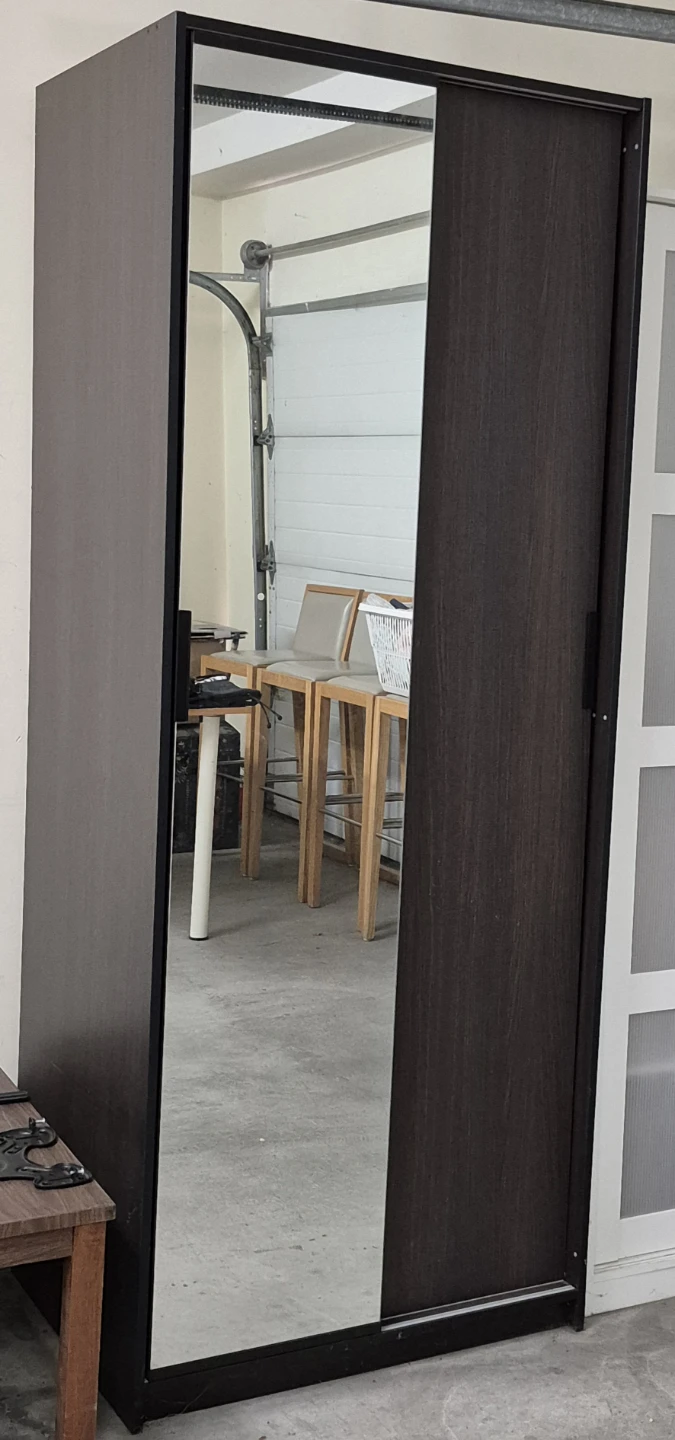 Wardrobe with Mirrored Sliding Doors