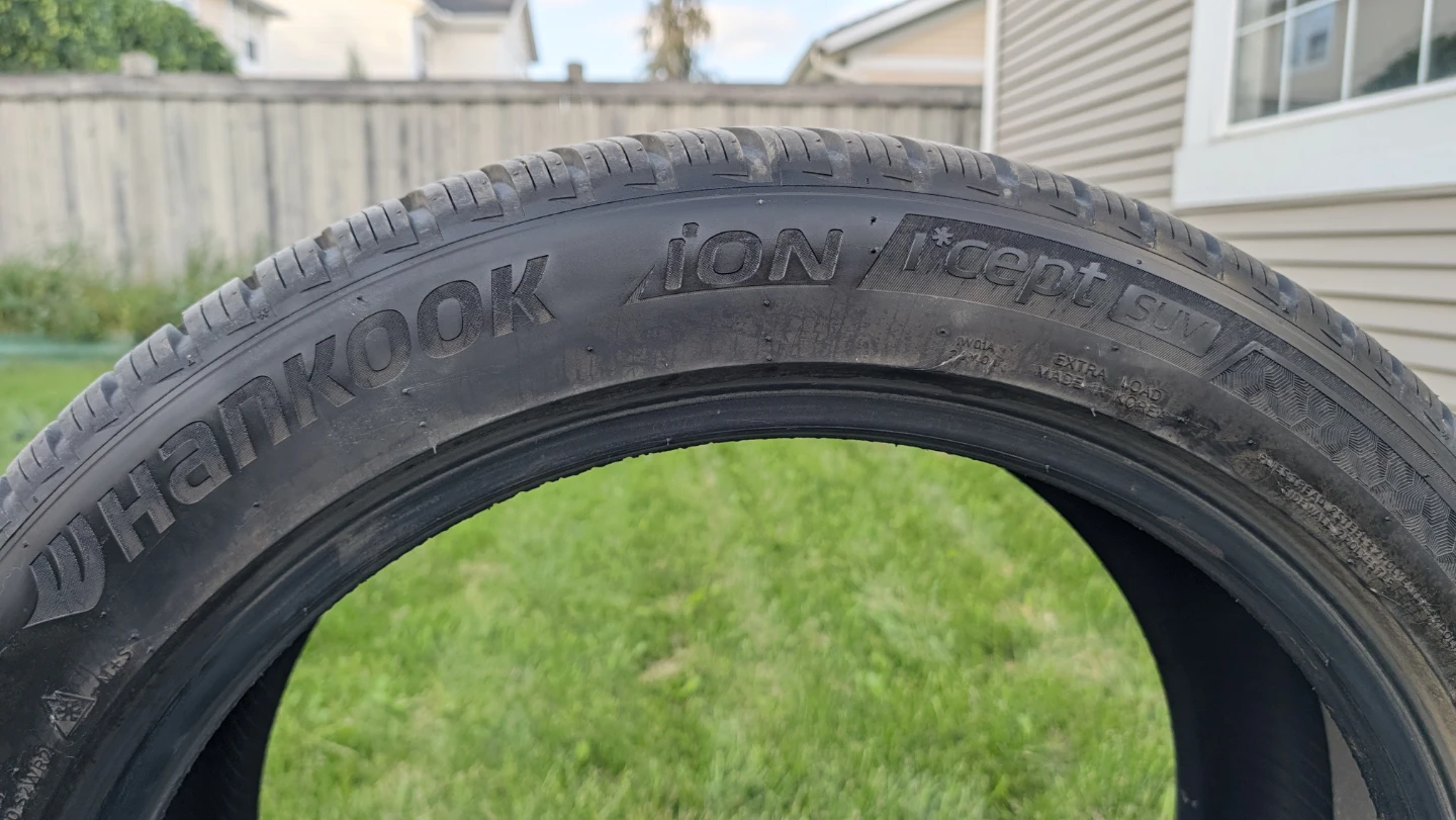 265/45/R21 - Set of 4 Hankook iON i*cept SUV Tire - photo 2