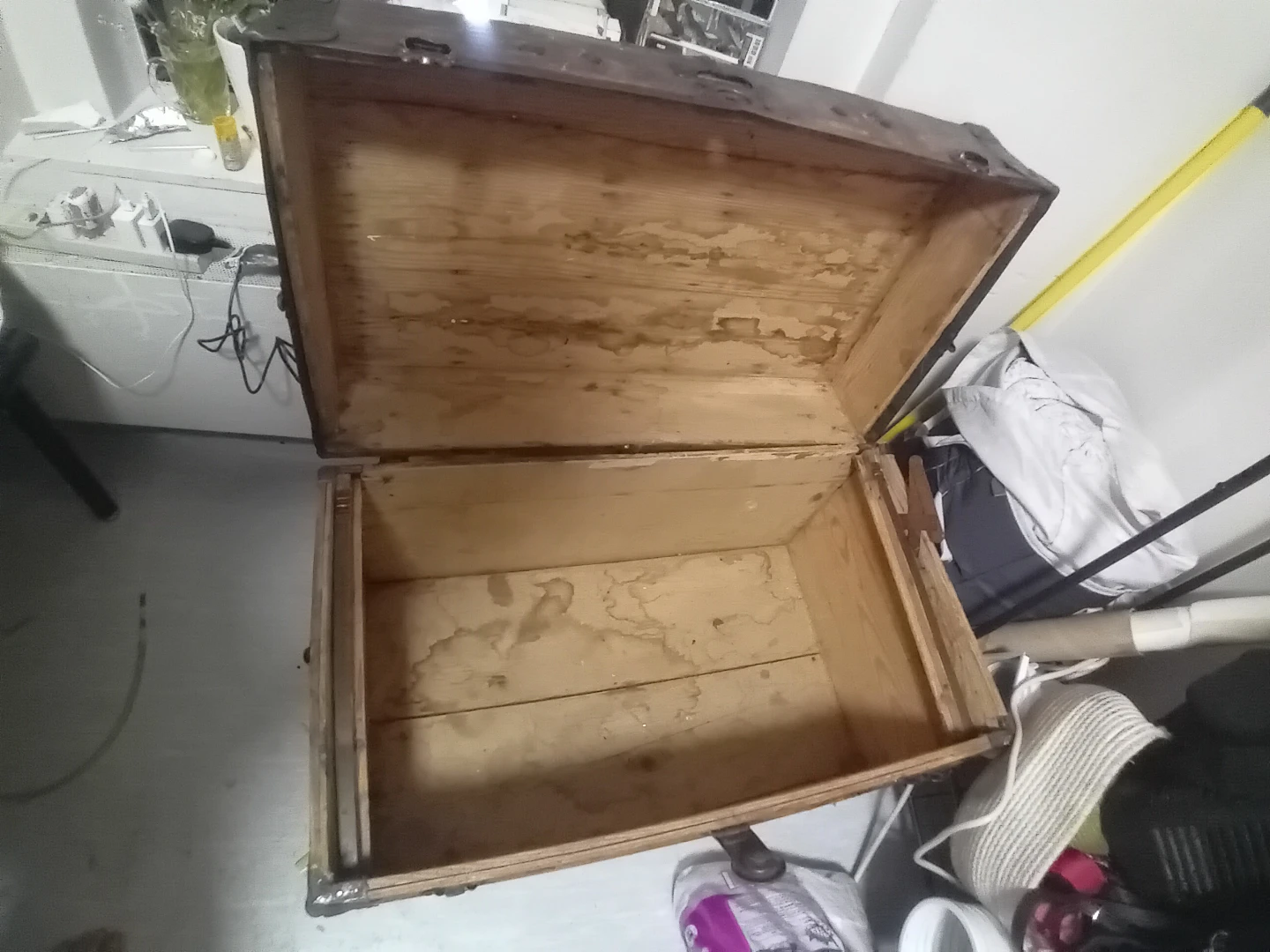 Vintage Wooden Storage Trunk - photo 3