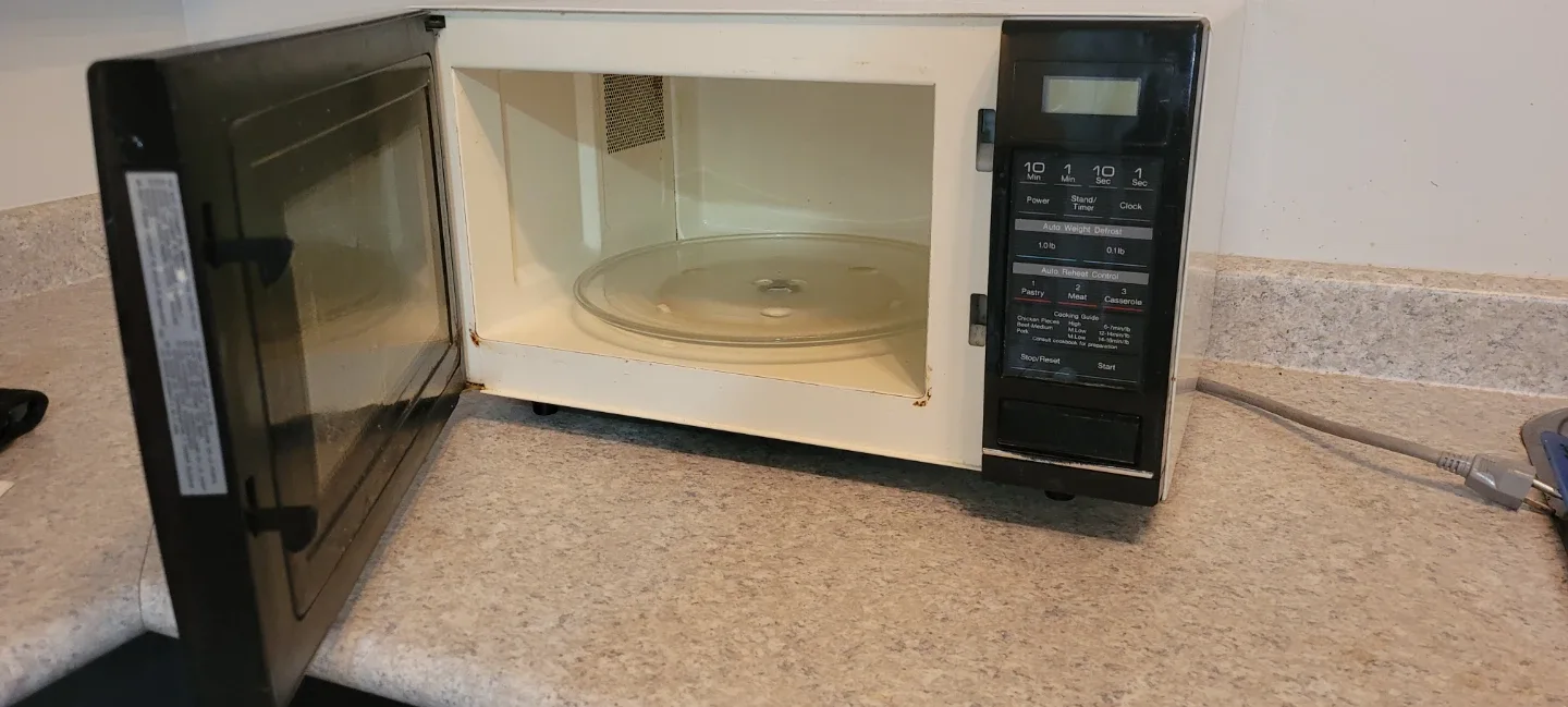 Panasonic Microwave - photo 2